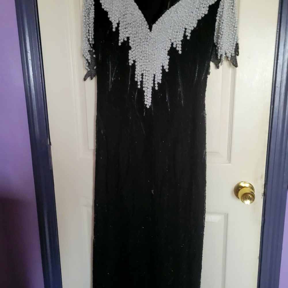 Scala Vintage  Black&White  beaded silk gown